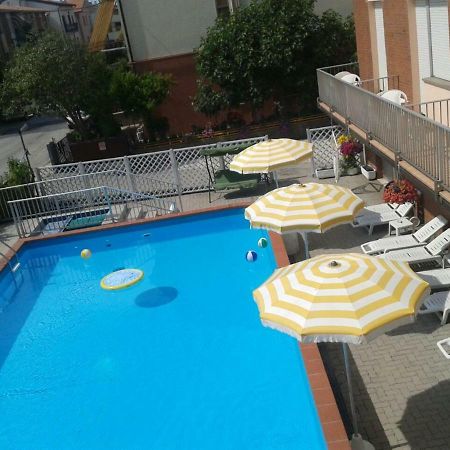Hotel Otello Punta Marina Exterior photo