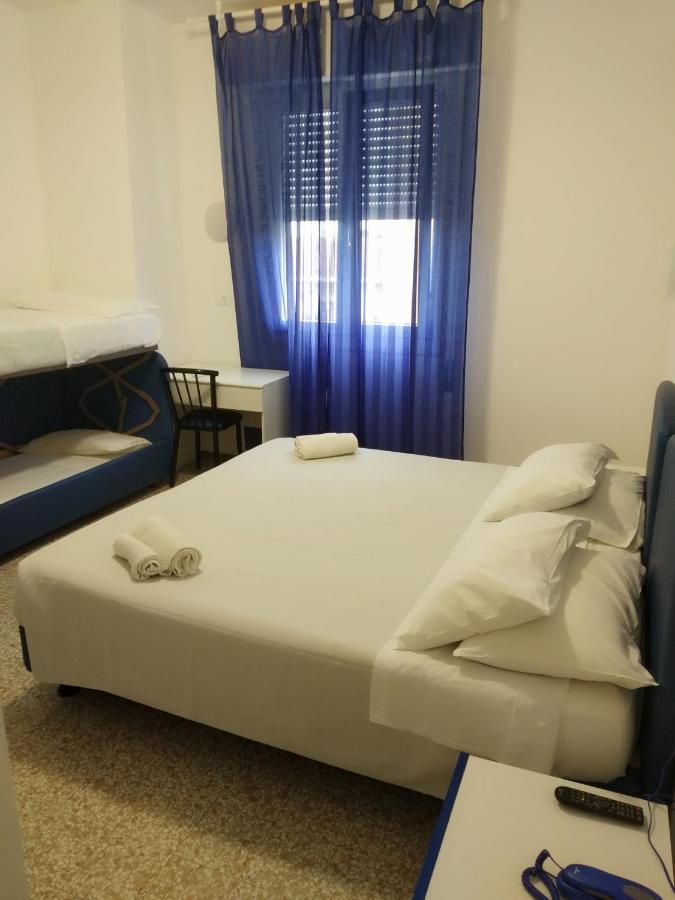 Hotel Otello Punta Marina Exterior photo