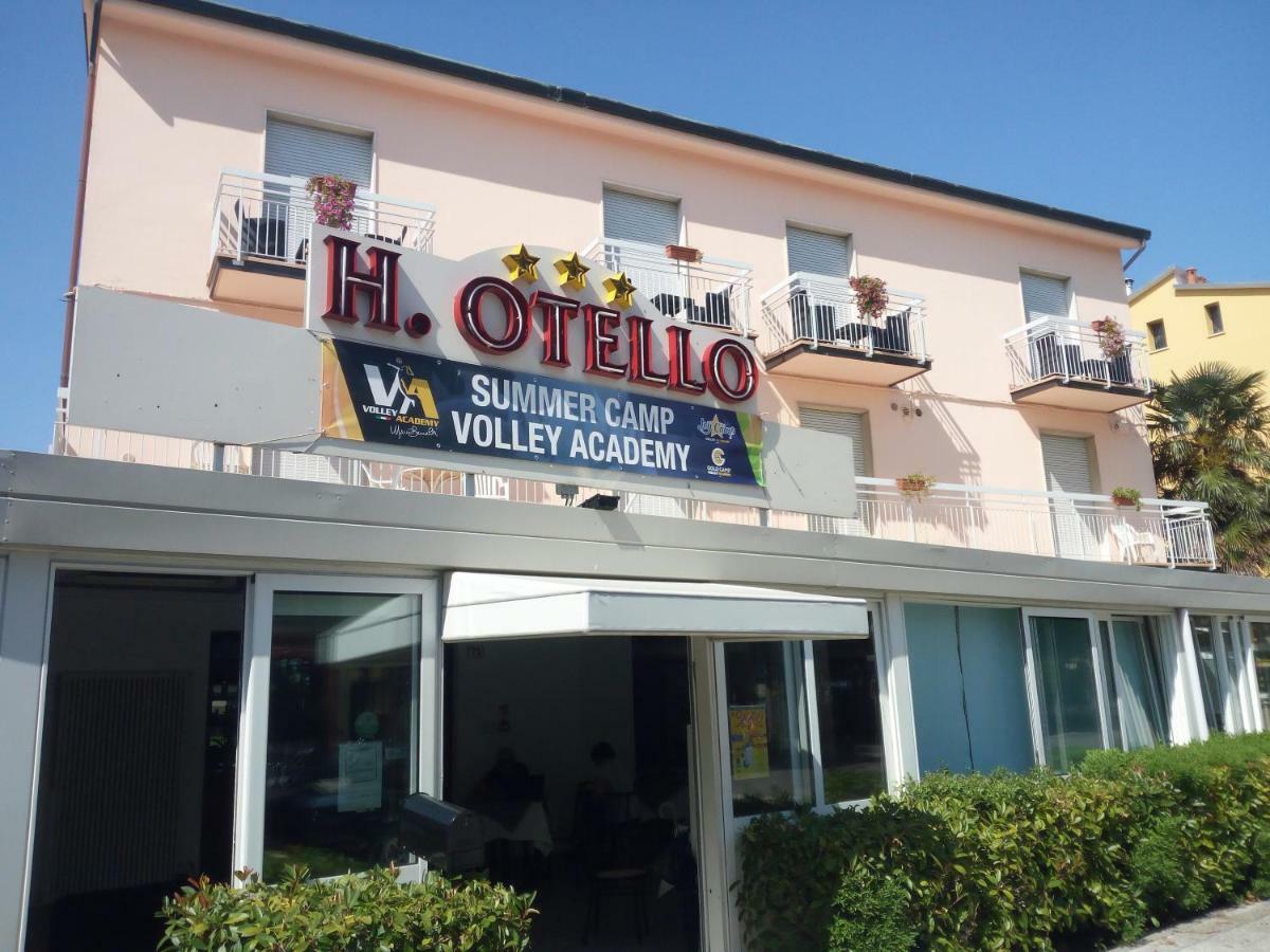 Hotel Otello Punta Marina Exterior photo