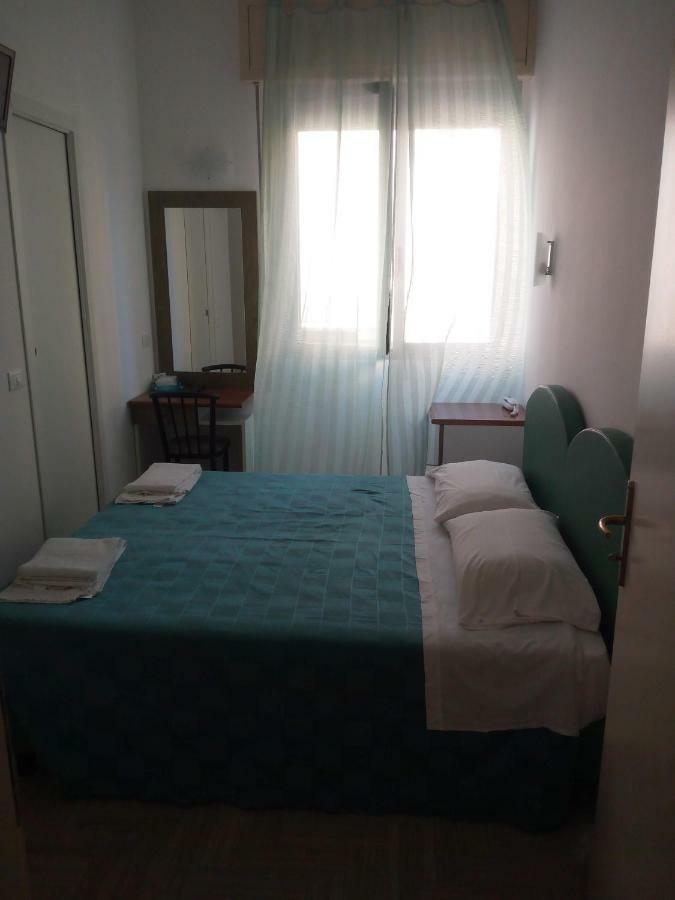 Hotel Otello Punta Marina Exterior photo