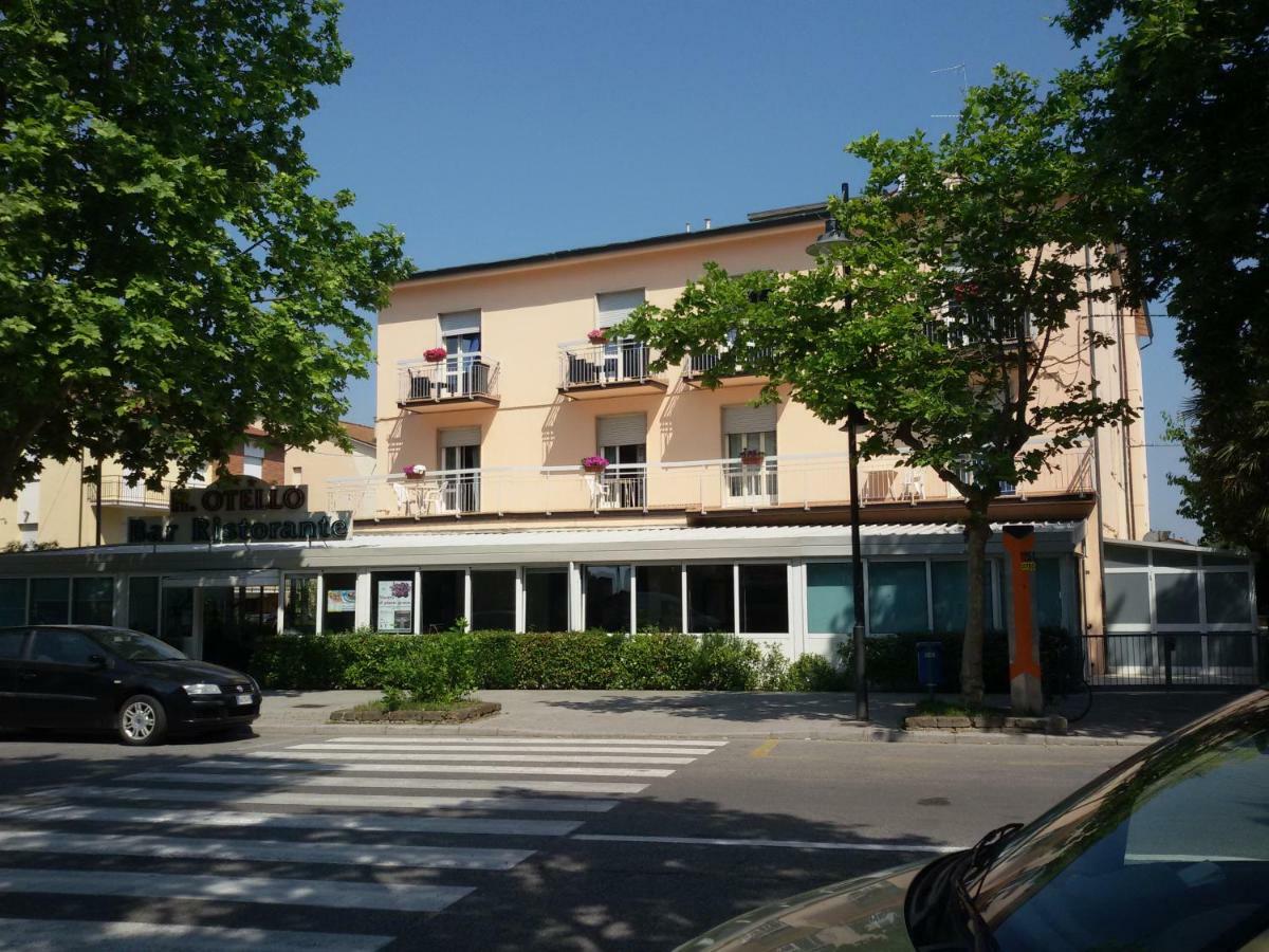 Hotel Otello Punta Marina Exterior photo