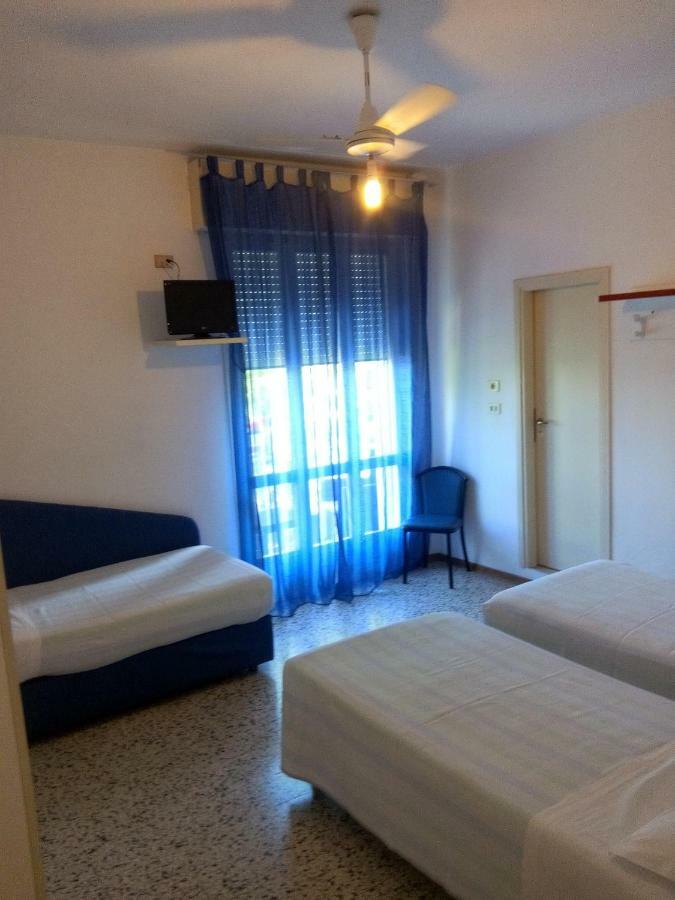 Hotel Otello Punta Marina Exterior photo